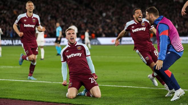 详解棒球规则中的“故意漏接”主审如何判定球员的肢体意图